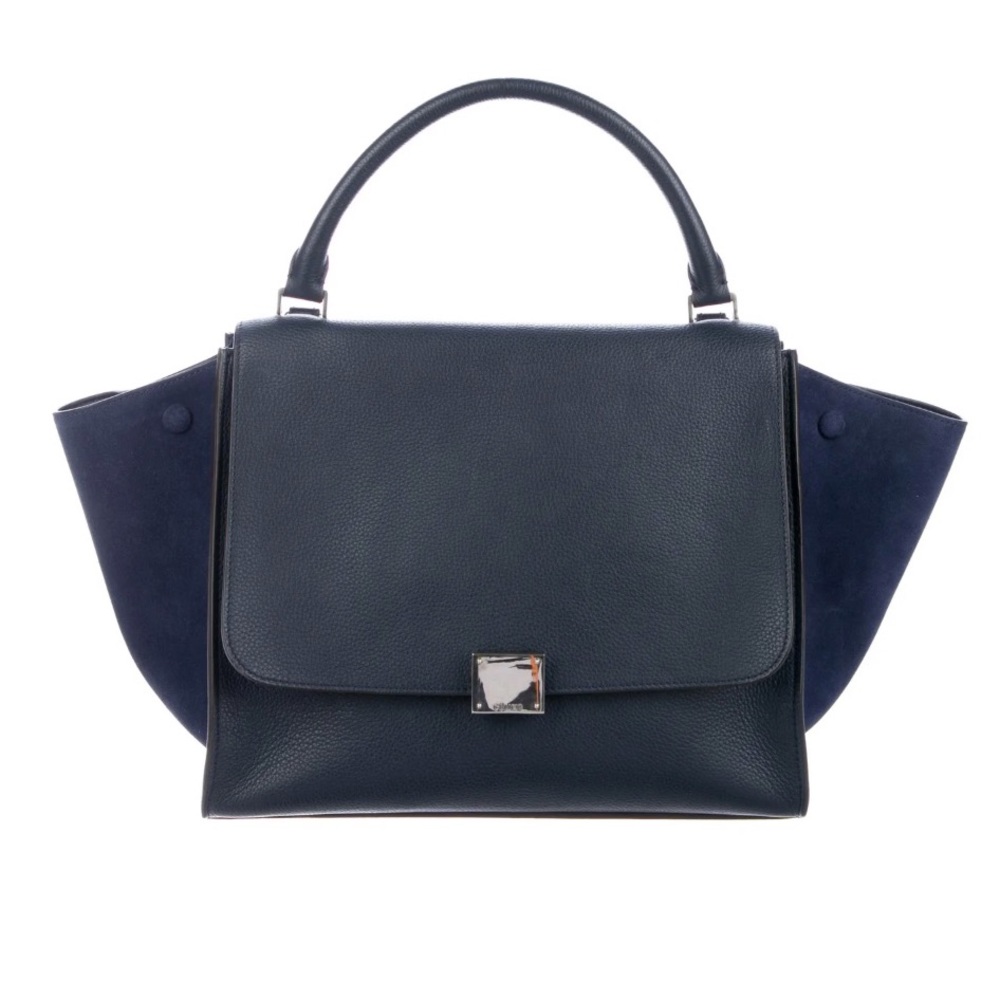 SOLD❌
Céline Medium Trapeze Bag